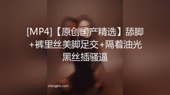 小情侣家中做爱，女的超爽超主动，被男的各种姿势狂艹一顿，痛苦的呻吟是舒服的声音！