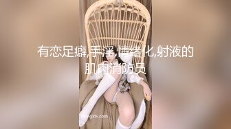 气质文静168CM美女，蹲着深喉大屌，蜜桃美臀骑乘爆操，扶着细腰后入深插