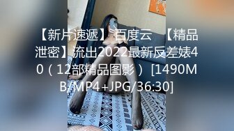 2024年4月最美哺乳期宝妈【哺乳期】为了生活下海~直播挤乳汁!湿哒哒，小少妇颇有几分姿色 (9)