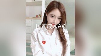 紫色头发的靓丽型小美女