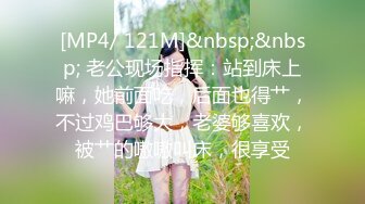 ✿偷拍抄底✿抄底清纯靓丽女神绝对领域 齐B小短裙下的神秘 气质碎花裙小姐姐，内裤还是半透明的