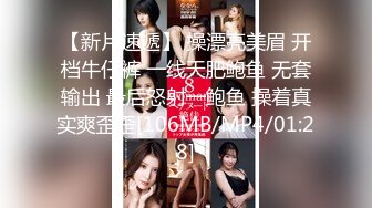 11月炸裂流出，推特大波乳钉露出癖绿帽人妻【奸妇】订阅福利，户外露出约单身猛男3P无套内射 (2)