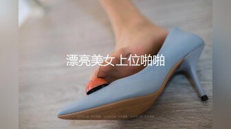 【极品性爱乱爱】推特暗黑情侣『JJ爱KK』狂干群交大型淫乱场面 美乳嫩穴被疯狂怼操 女主身材超棒 (1)