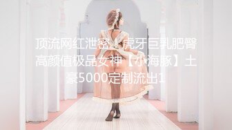 女上位，少妇很会扭，叫声浪