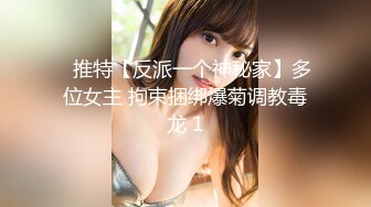 TWTP 公园女厕全景偷拍多位极品美女嘘嘘 爱干净小妹屁股撅到天上去了1