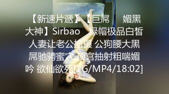 商场多角度偷拍漂亮美女 这B黑的太离谱了 典型的人美B遭罪