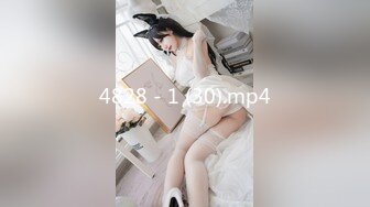 [MP4/ 1.4G] 笑起来甜美气质红唇美女今天独自道具自慰，性感吊带睡衣高跟鞋，翘起大长腿拨开丁字裤